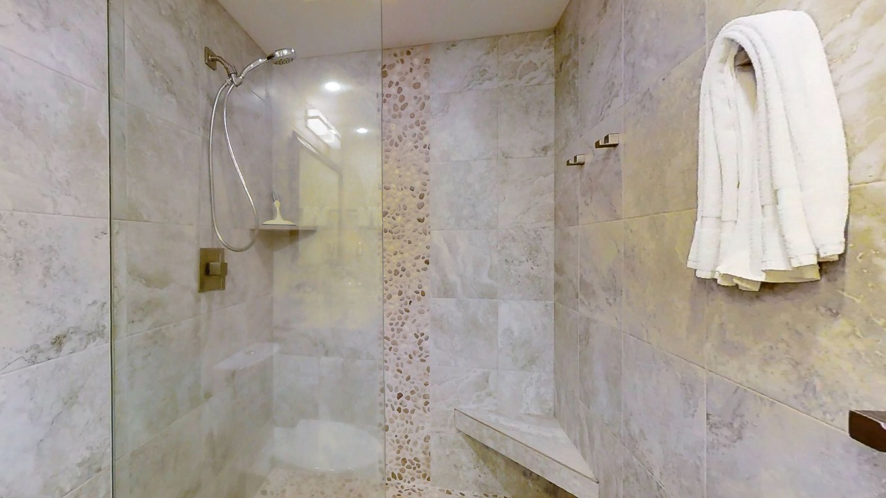 Photo of Bathroom in Kaanapali
