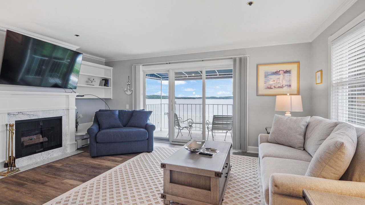 Photo of Livingroom in Boyne City