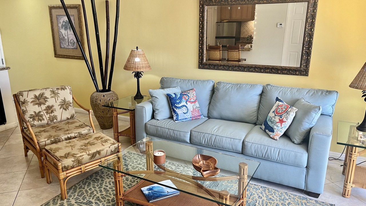 Photo of Livingroom in Kahana