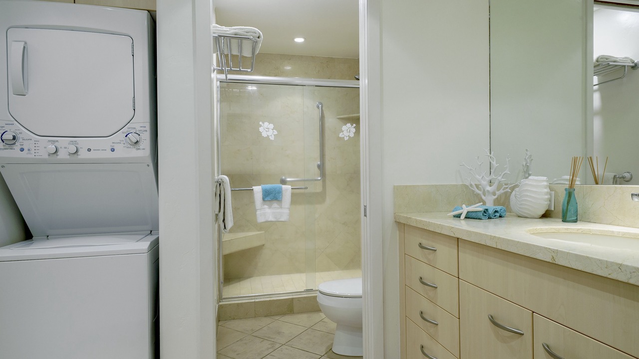 Photo of Bathroom in Kaanapali
