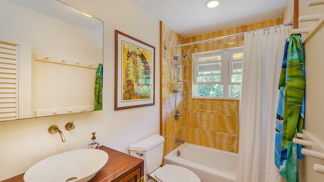 Photo of Bathroom in Waimanalo Beach