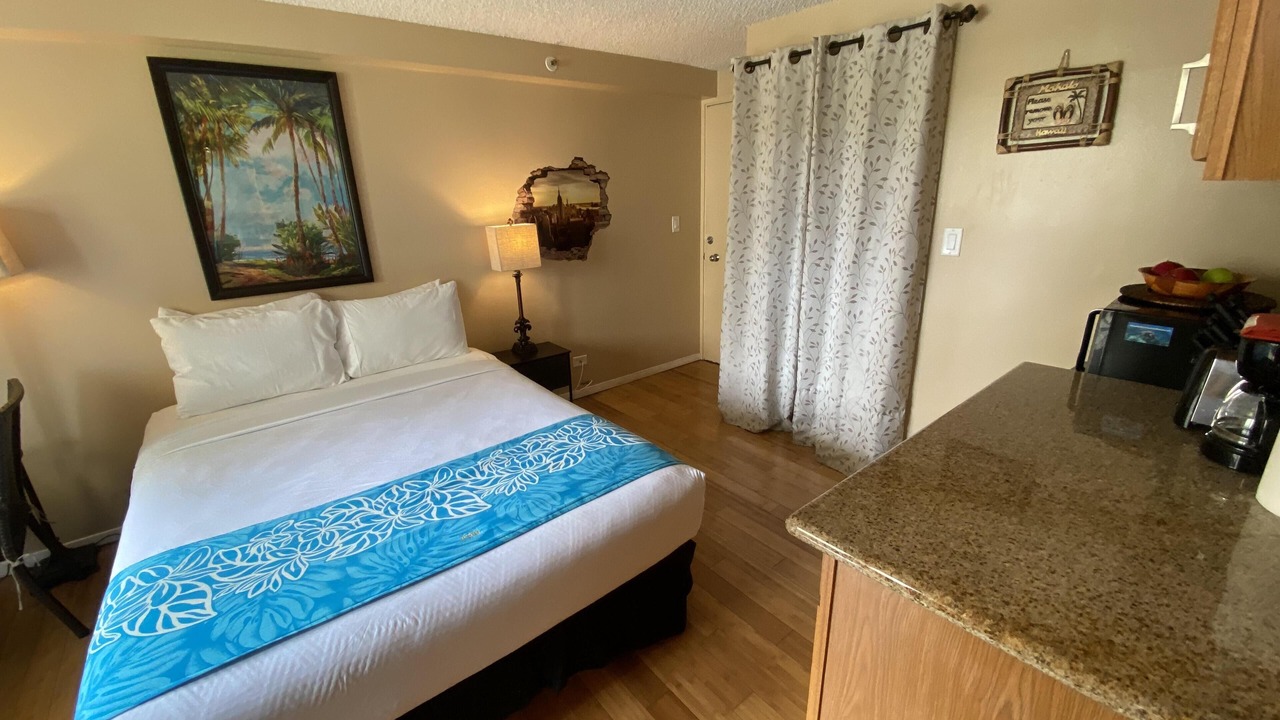 Photo of Bedroom in Waikiki