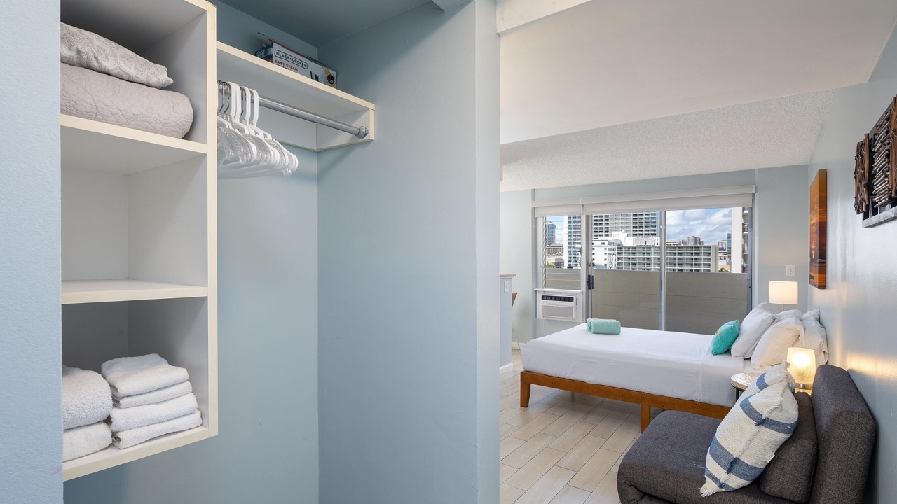 Photo of Bedroom in Waikiki