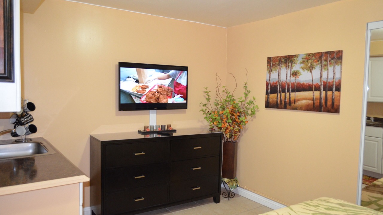 Photo of Bedroom in Waikiki