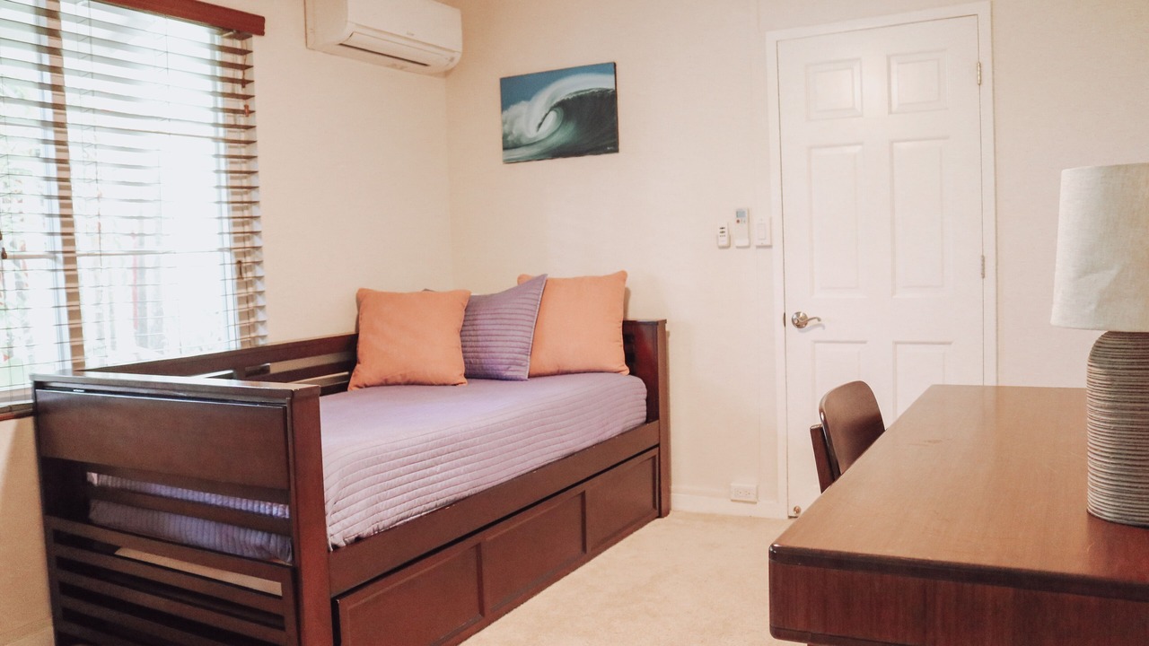 Photo of Bedroom in Portlock