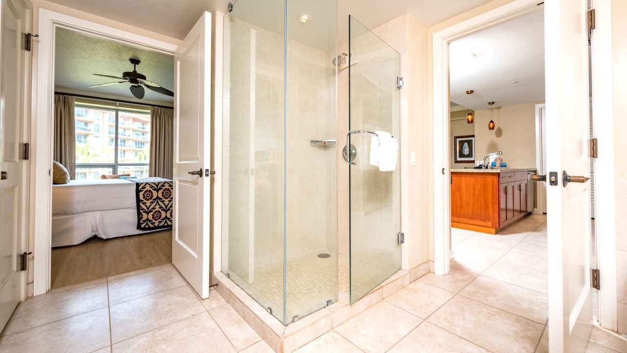 Photo of Bathroom in Kaanapali