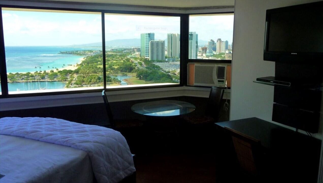Photo of Bedroom in Waikiki