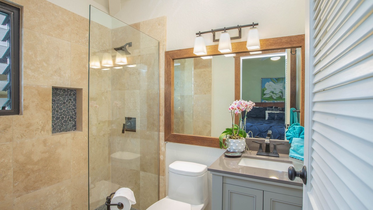 Photo of Bathroom in Lihue