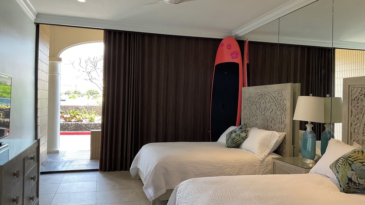Photo of Bedroom in Historic Lahaina Front Street