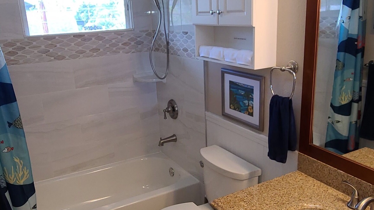Photo of Bathroom in Waimanalo