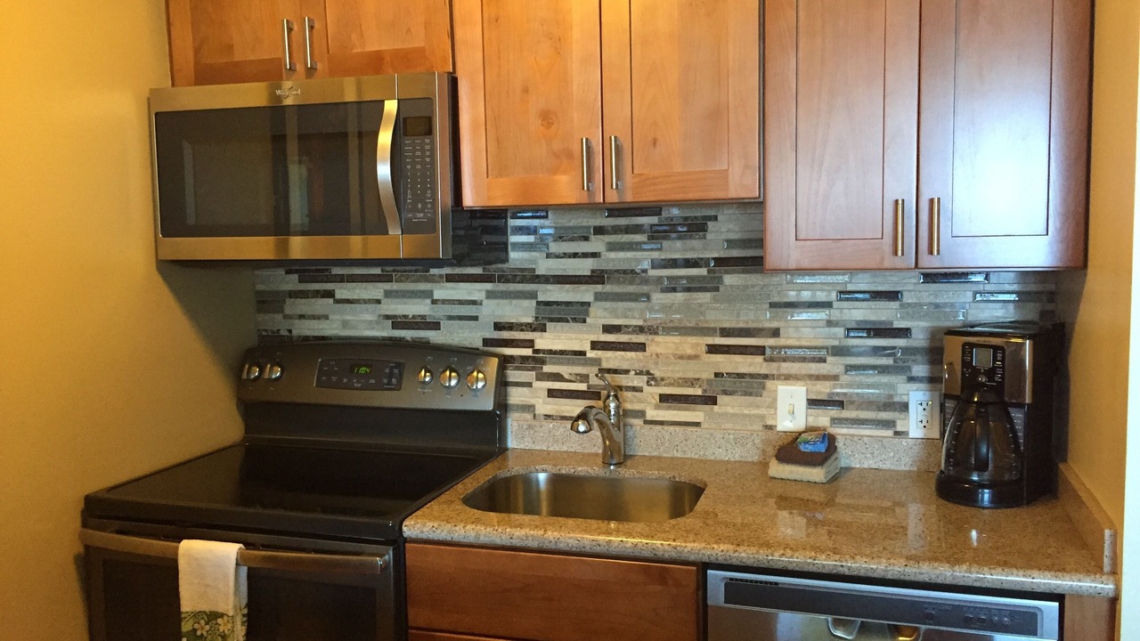Photo of Kitchen in Historic Lahaina Front Street