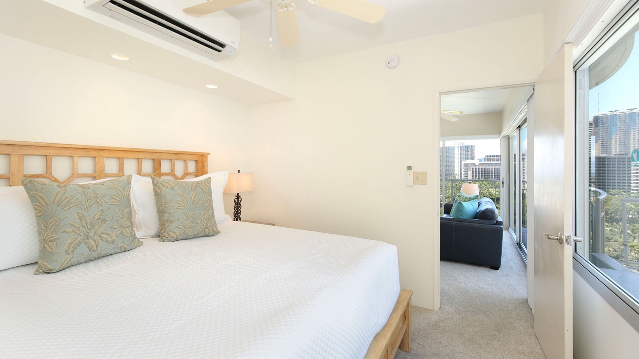 Photo of Bedroom in Waikiki