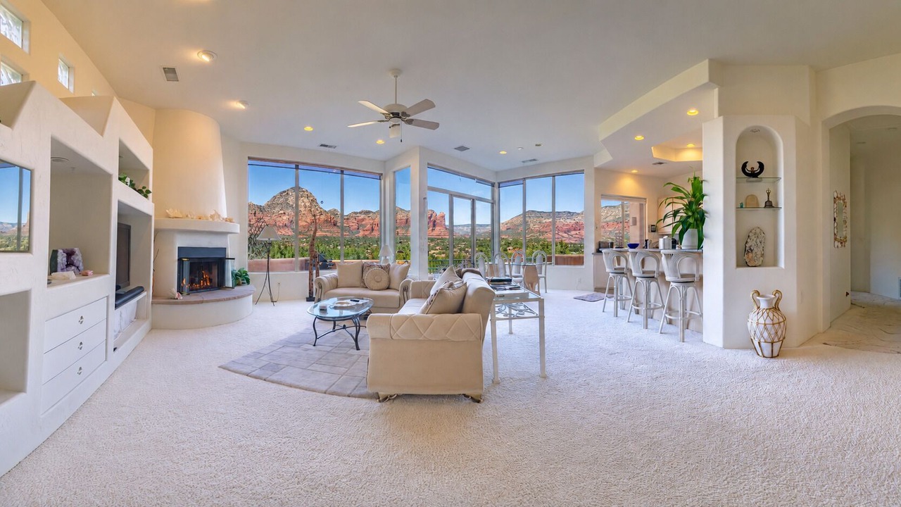 Photo of Livingroom in West Sedona