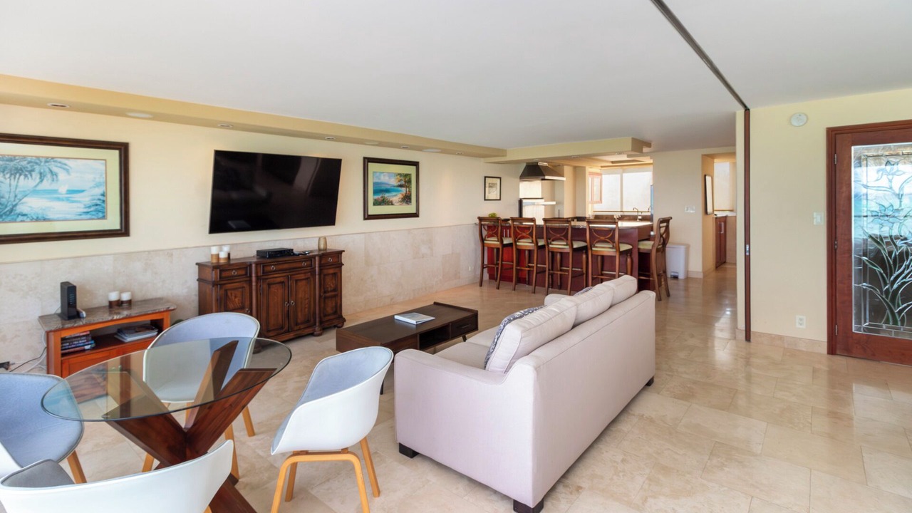 Photo of Livingroom in Diamond Head - Kapahulu - St. Louis