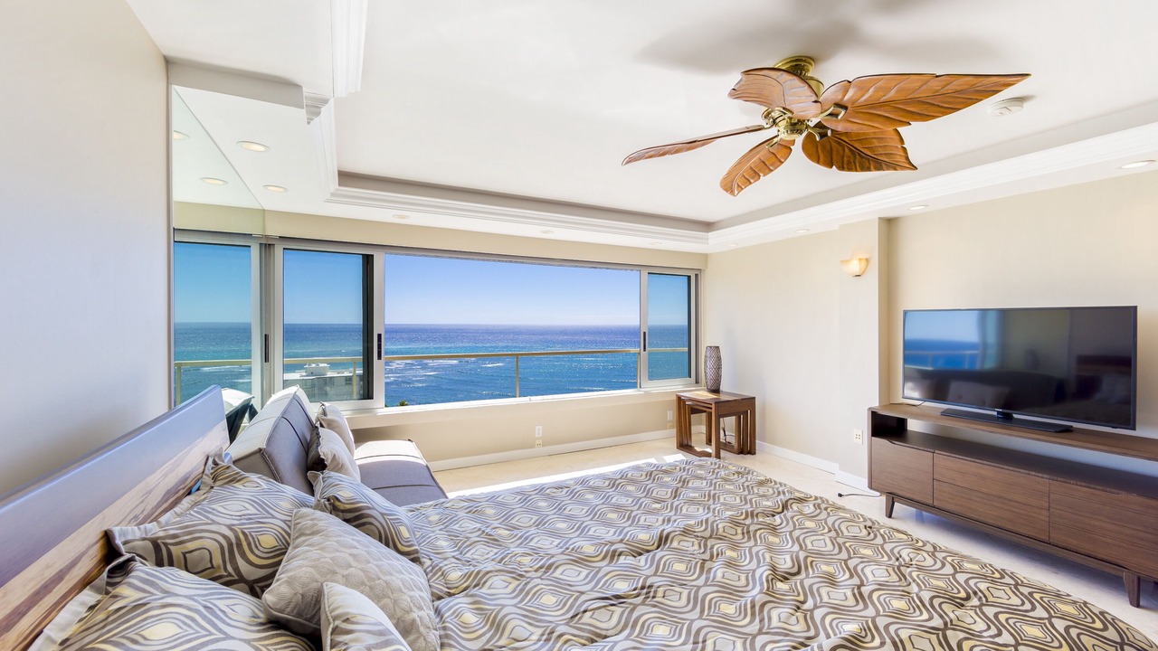 Photo of Bedroom in Diamond Head - Kapahulu - St. Louis