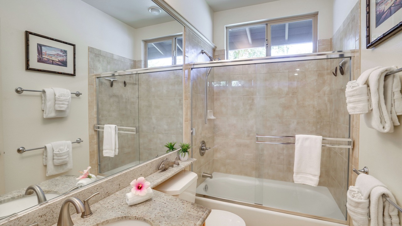 Photo of Bathroom in Kamuela