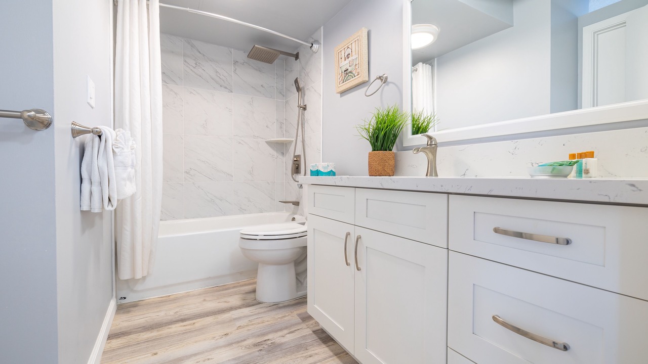 Photo of Bathroom in Waikiki
