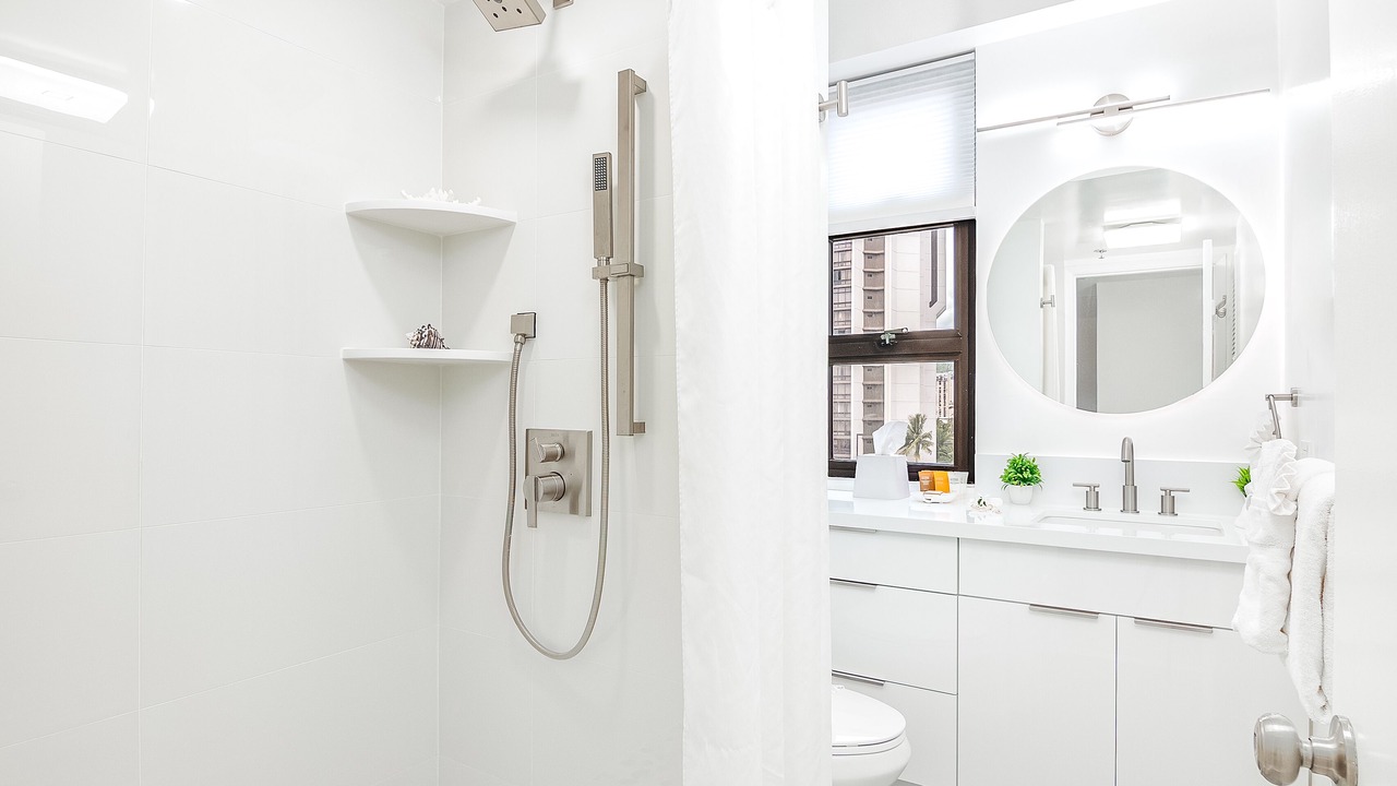 Photo of Bathroom in Diamond Head - Kapahulu - St. Louis