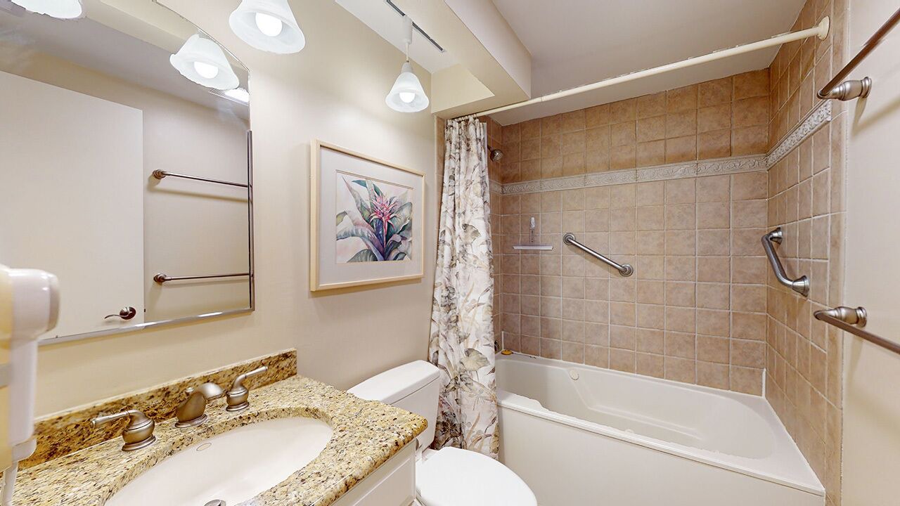 Photo of Bathroom in Palmetto Dunes