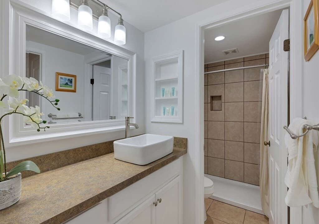 Photo of Bathroom in Kaunakakai