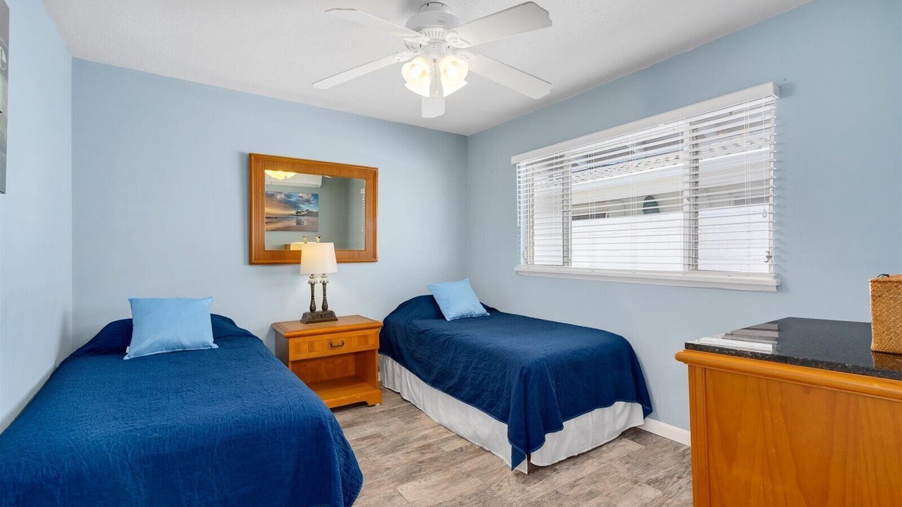 Photo of Bedroom in Portlock