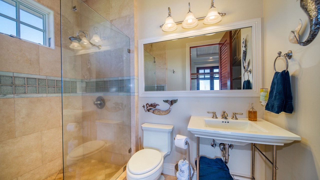 Photo of Bathroom in Kaanapali