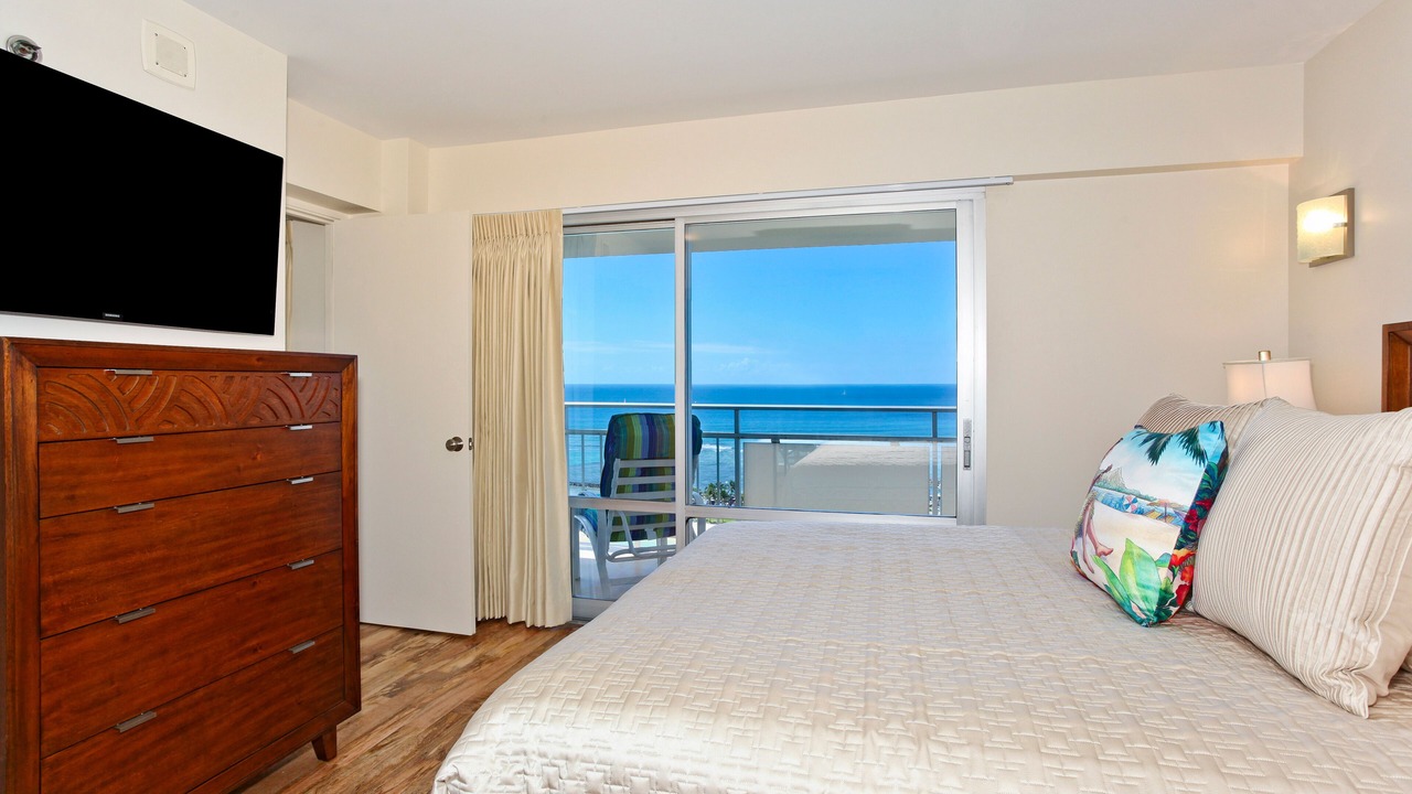 Photo of Bedroom in Waikiki