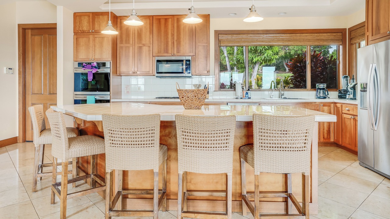 Photo of Kitchen in Historic Lahaina Front Street