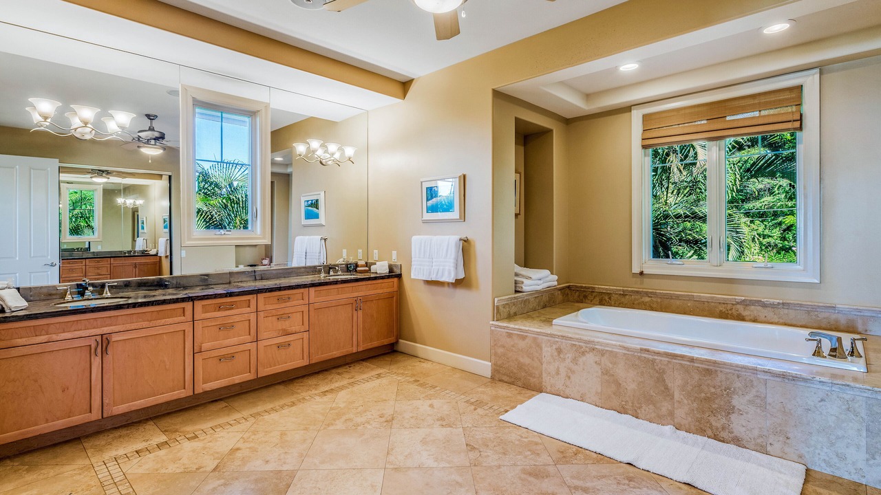 Photo of Bathroom in Kihei