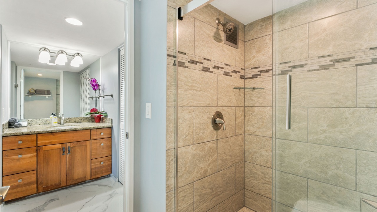 Photo of Bathroom in Honokowai