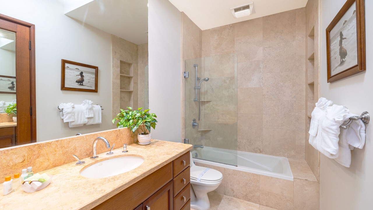 Photo of Bathroom in Waikiki
