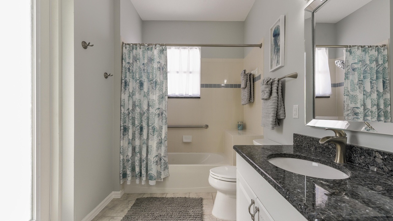 Photo of Bathroom in Pelican