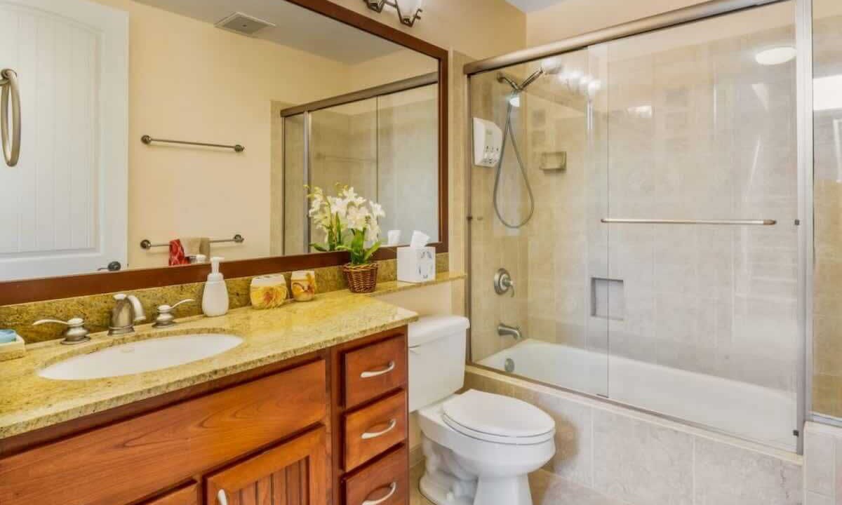 Photo of Bathroom in Kamuela