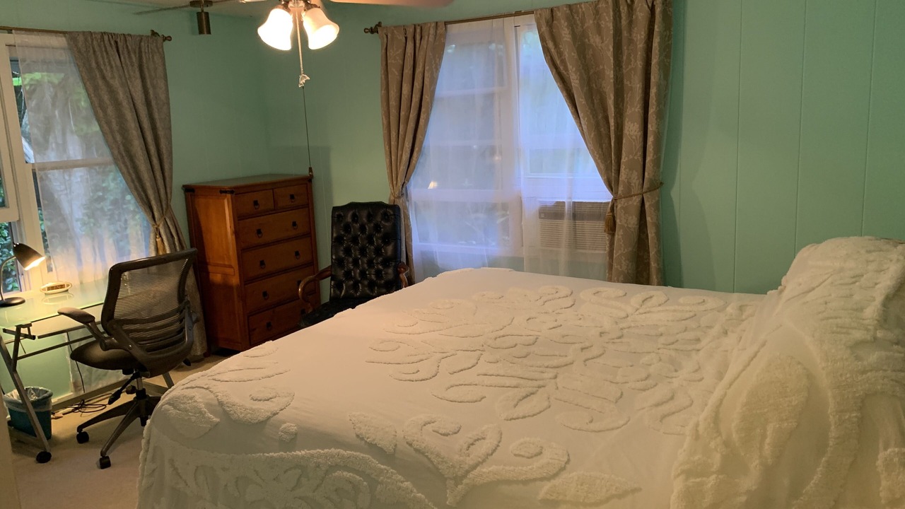 Photo of Bedroom in Waimanalo