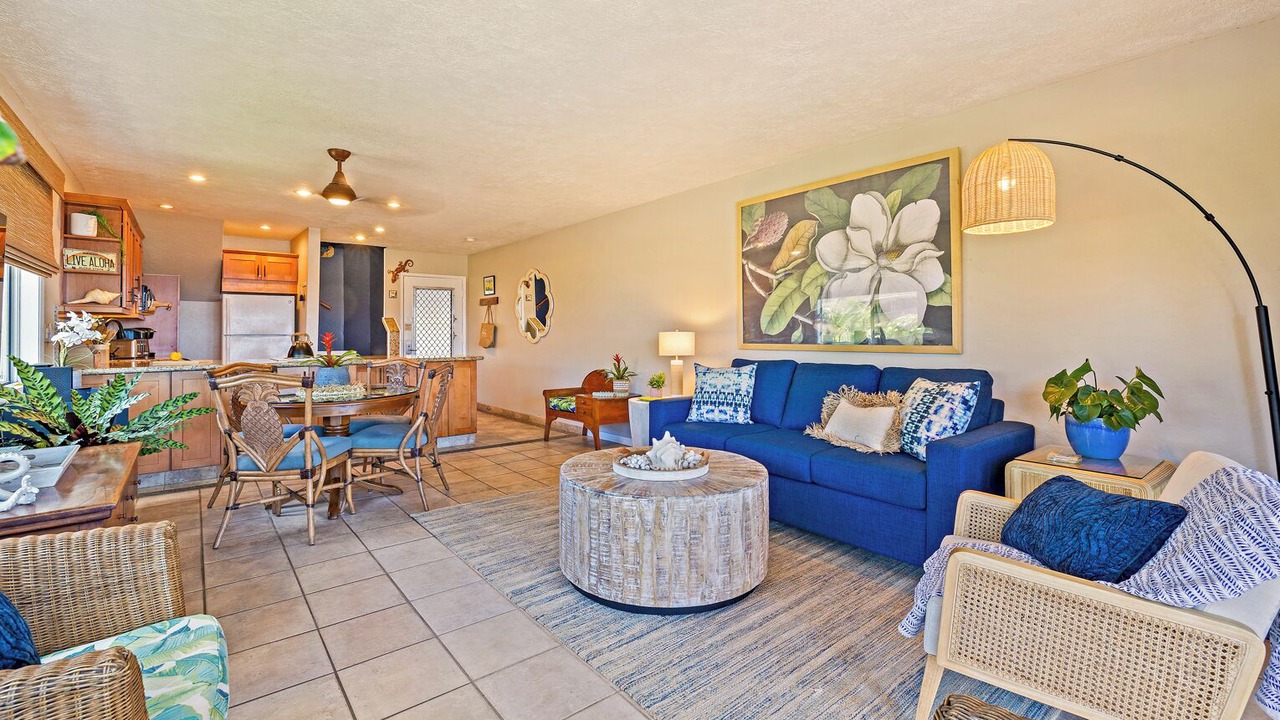 Photo of Livingroom in Kahana