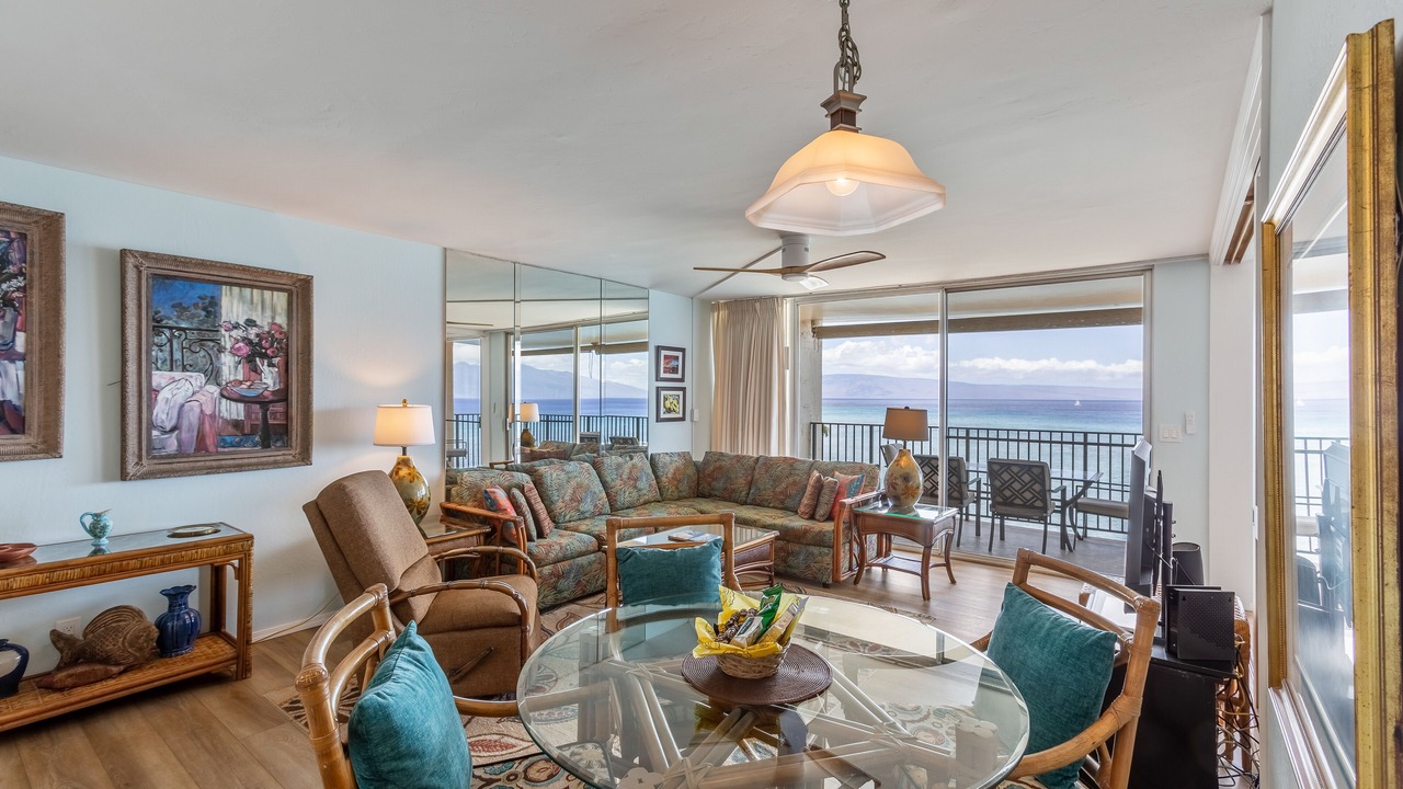 Photo of Livingroom in Kahana