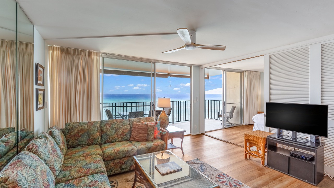 Photo of Livingroom in Kahana