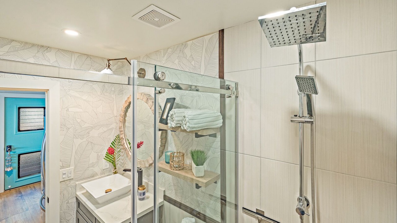 Photo of Bathroom in Kahana