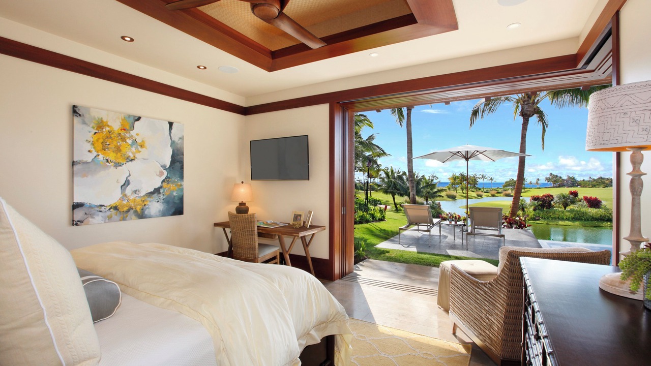 Photo of Bedroom in Poipu