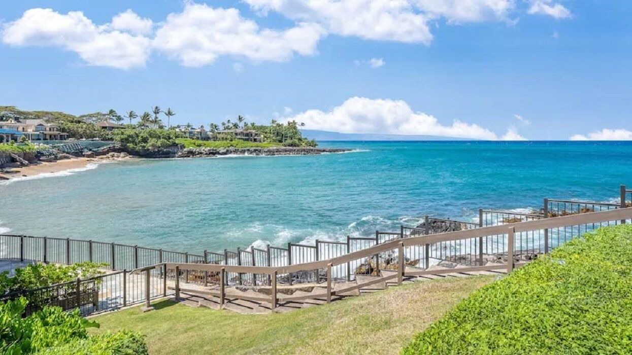 Photo of Others in Kahana
