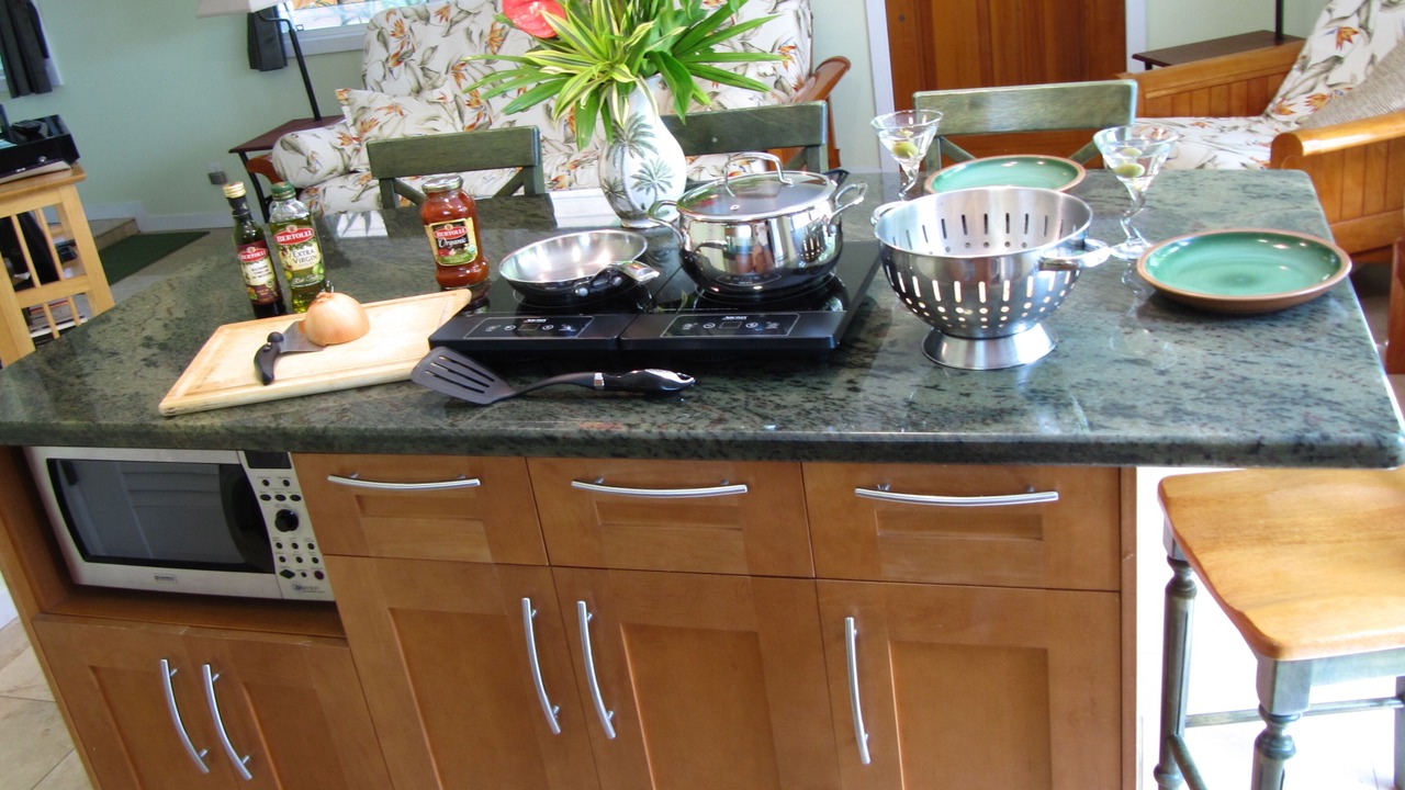 Photo of Kitchen in Kuulei Tract