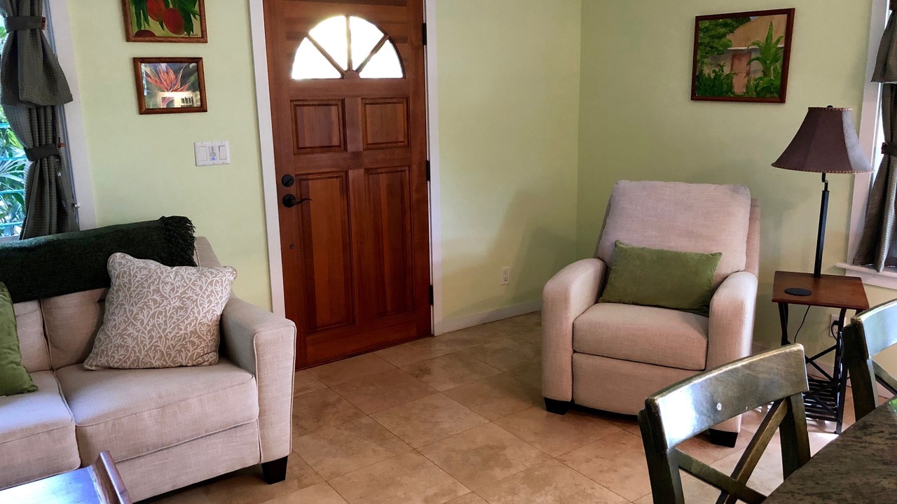 Photo of Livingroom in Kuulei Tract