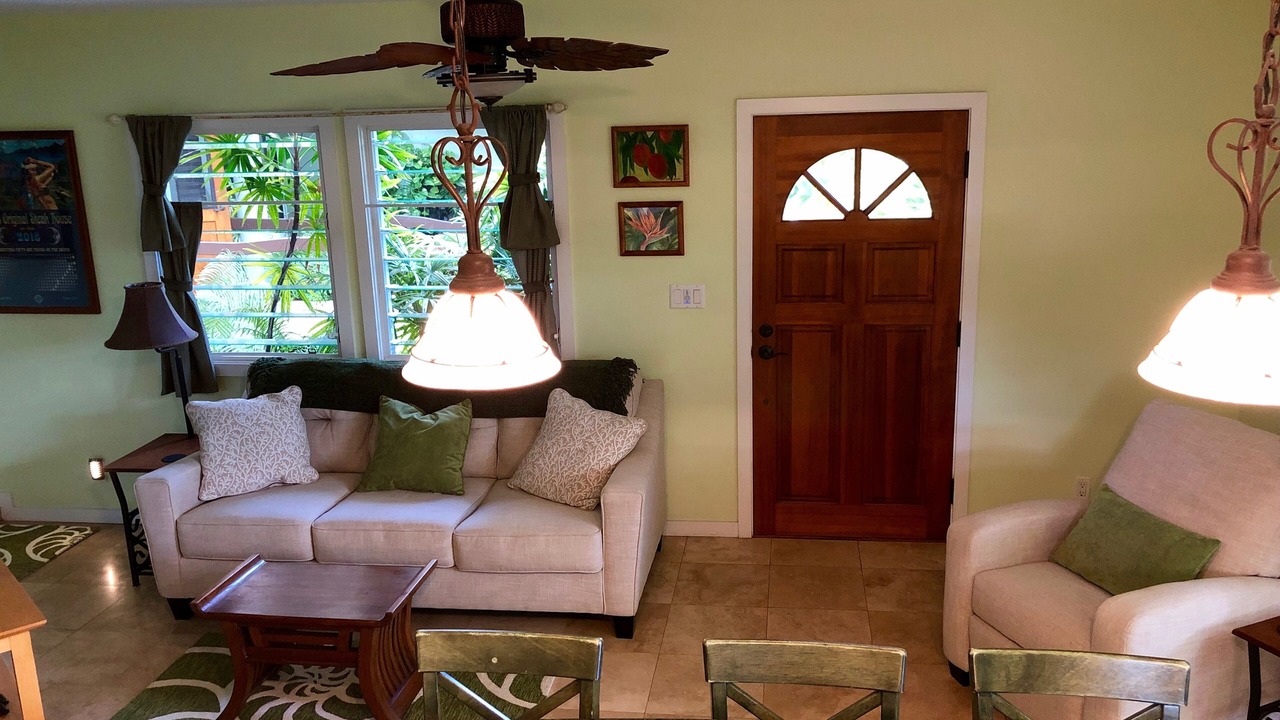 Photo of Livingroom in Kuulei Tract