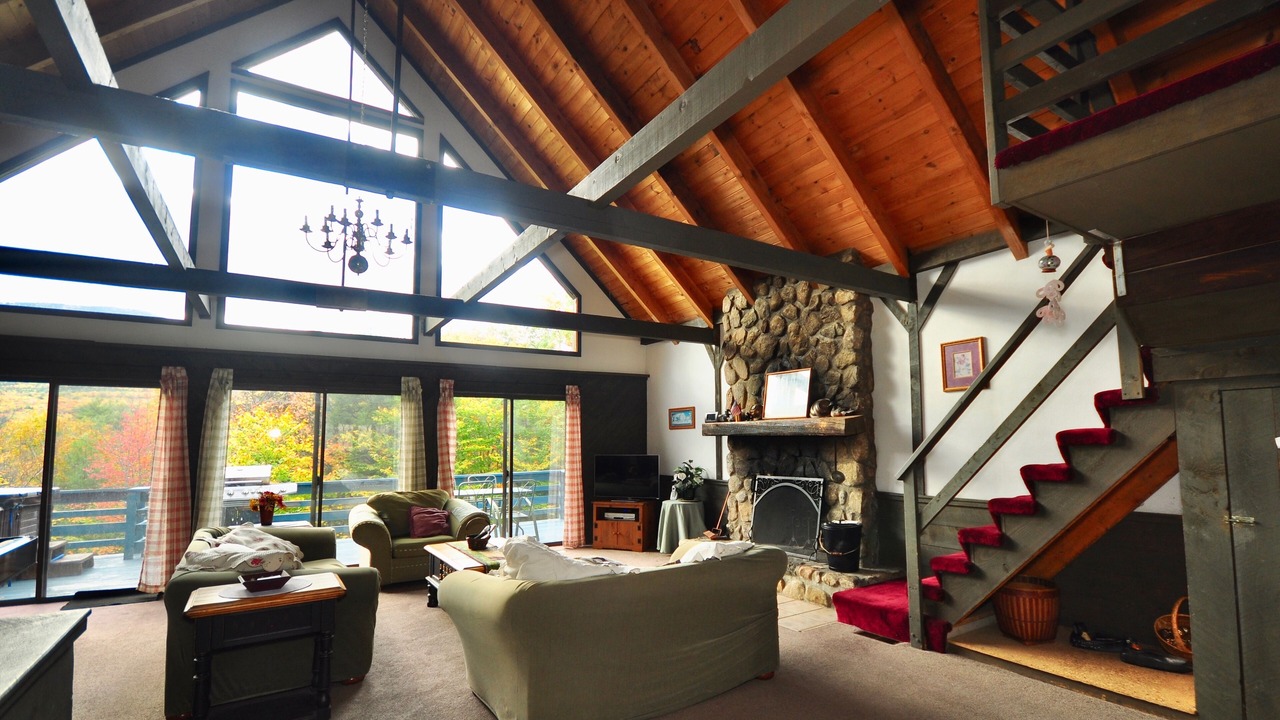 Photo of Livingroom in Birch Hill