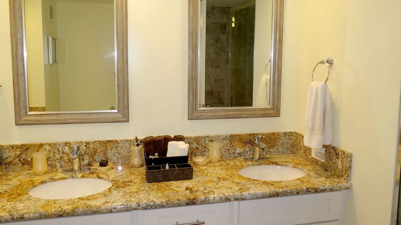 Photo of Bathroom in Makaha