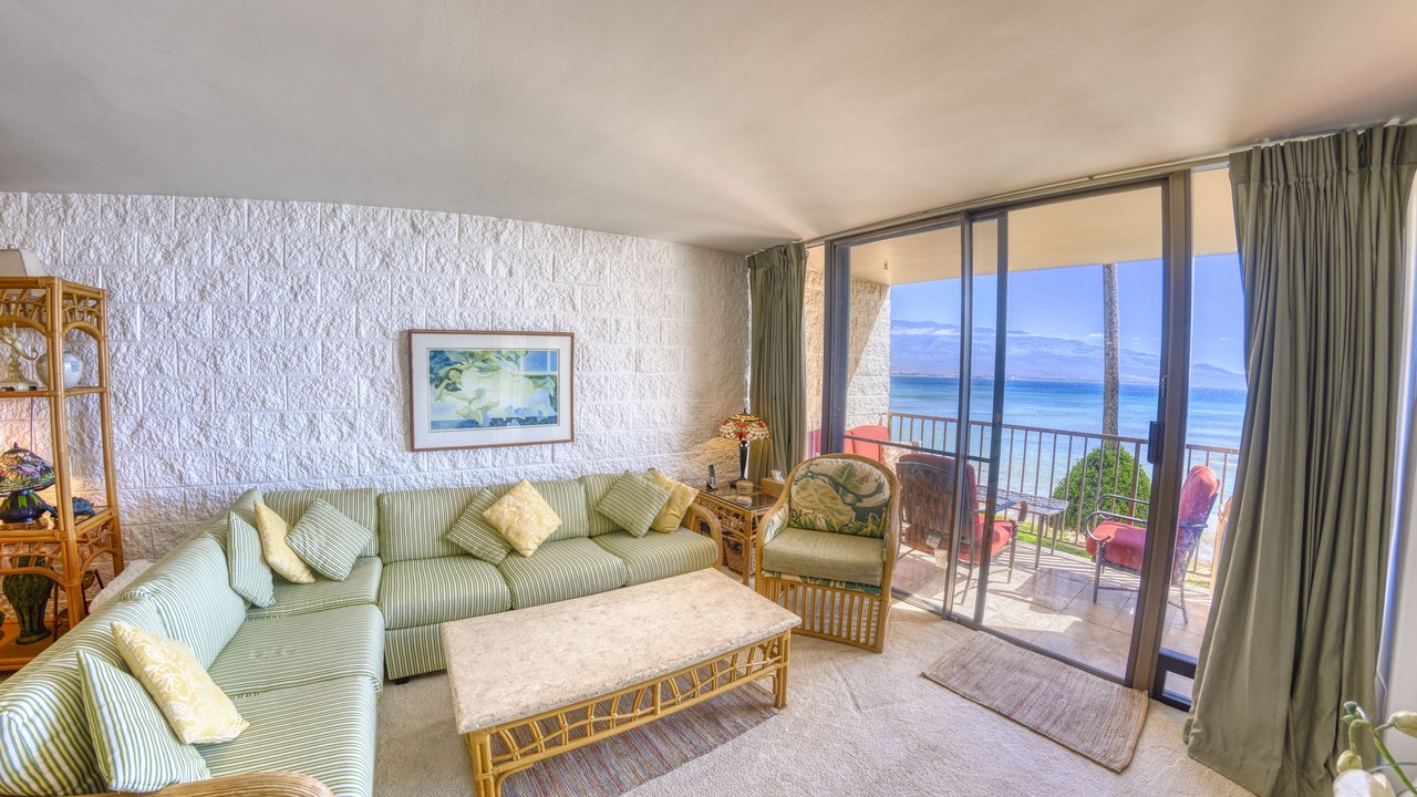 Photo of Livingroom in Maalaea