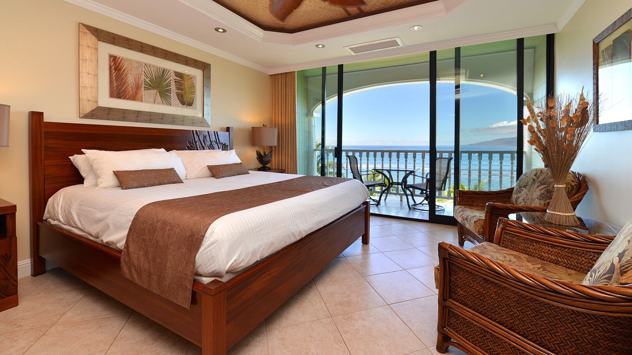 Photo of Bedroom in Historic Lahaina Front Street