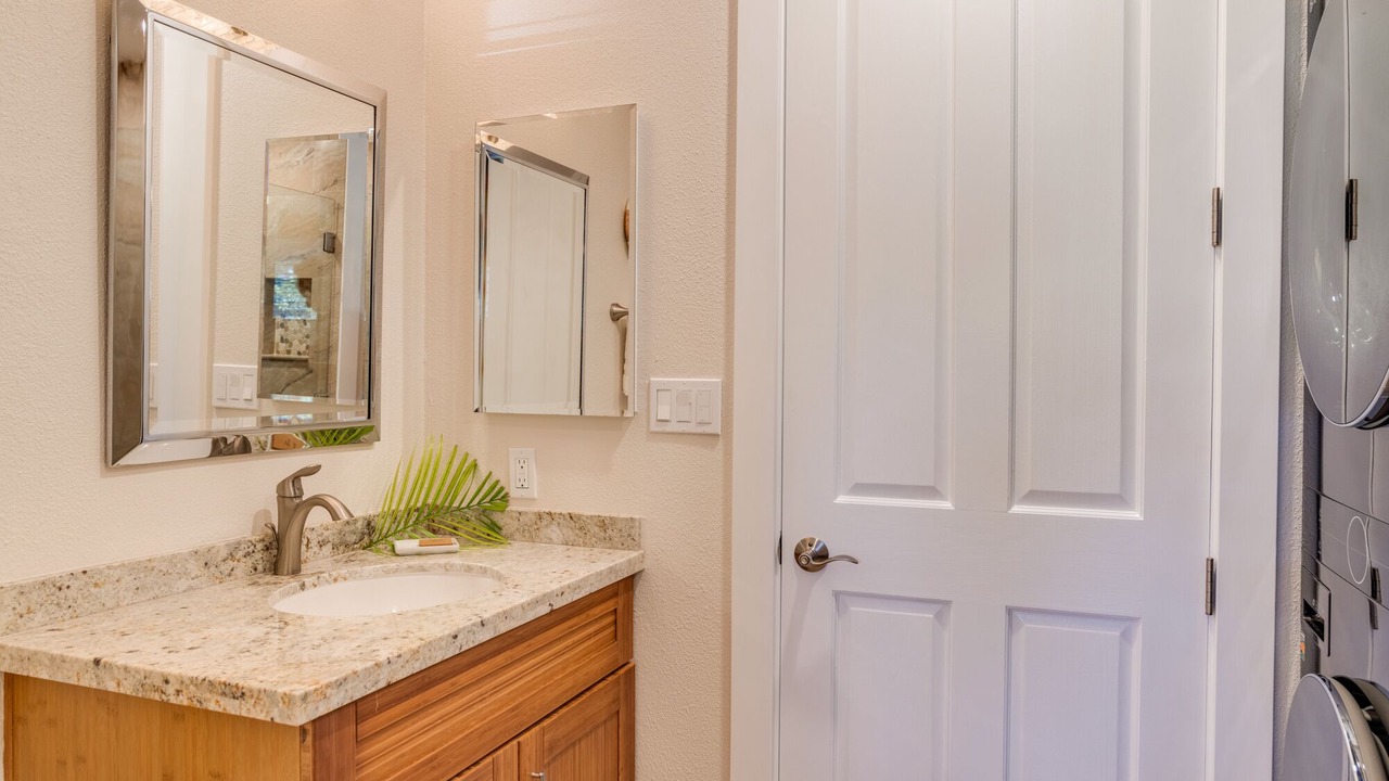 Photo of Bathroom in Kahana