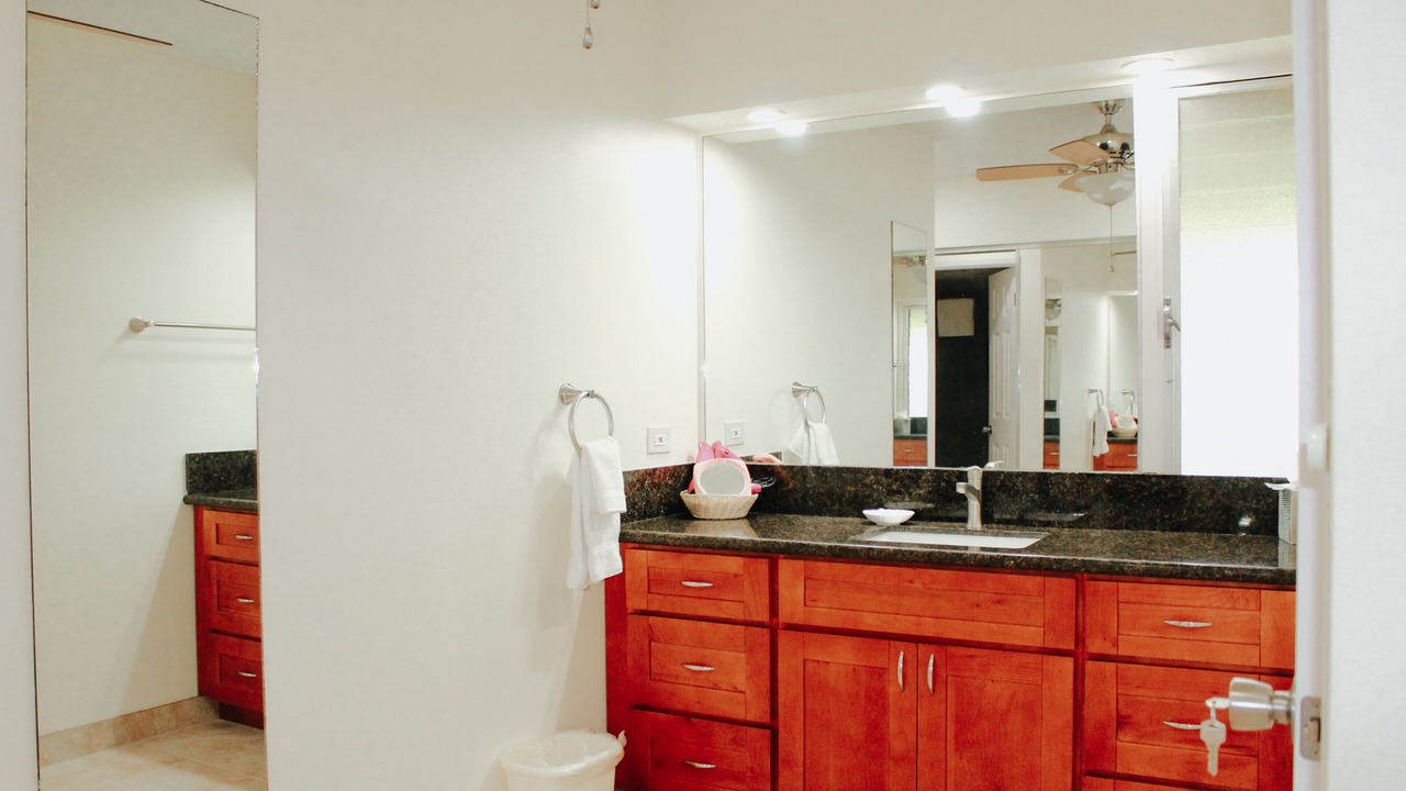 Photo of Bathroom in Kaanapali