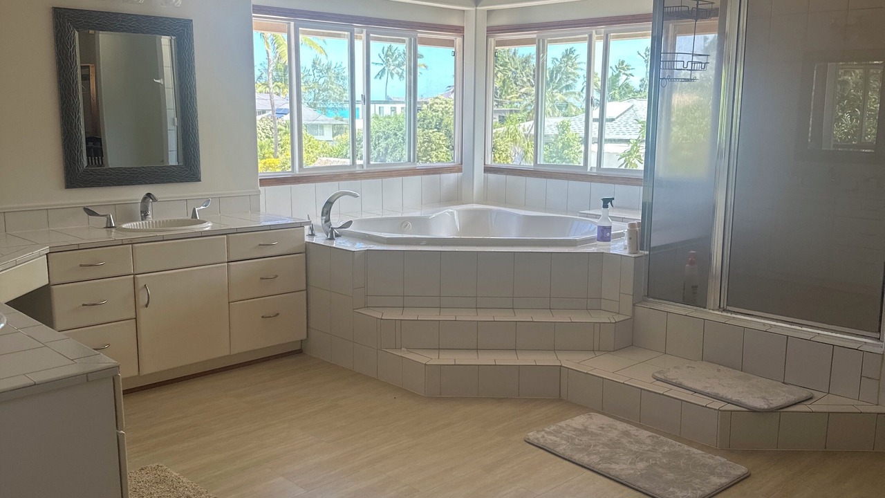 Photo of Bathroom in Waimanalo